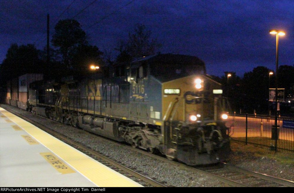 CSX 5116 on I158